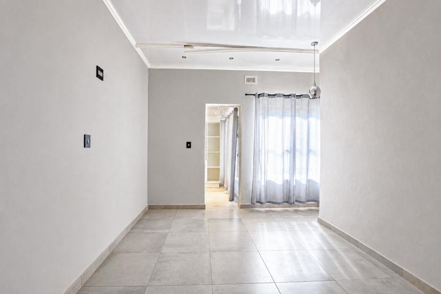 5 Bedroom Property for Sale in Capital Park Gauteng