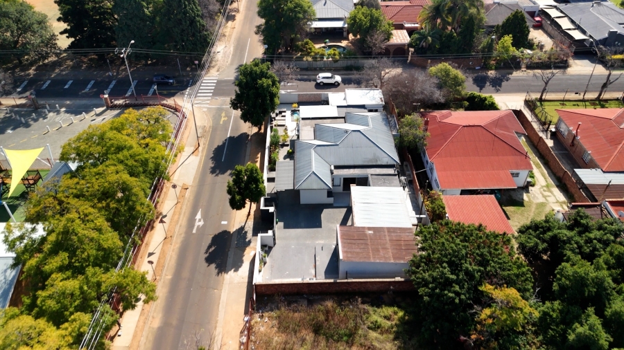 5 Bedroom Property for Sale in Capital Park Gauteng