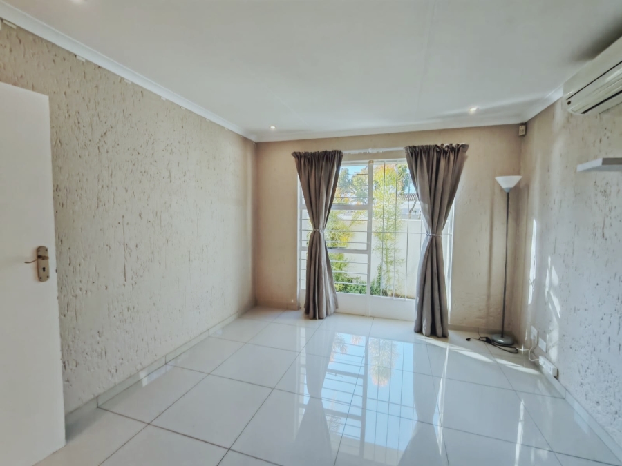 To Let 2 Bedroom Property for Rent in Morningside Gauteng