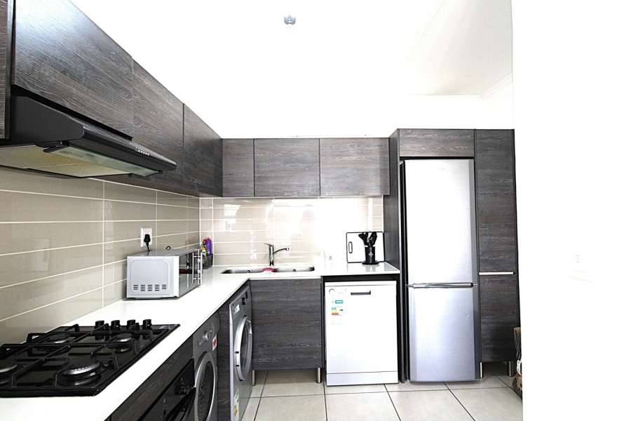 1 Bedroom Property for Sale in Olivedale Gauteng