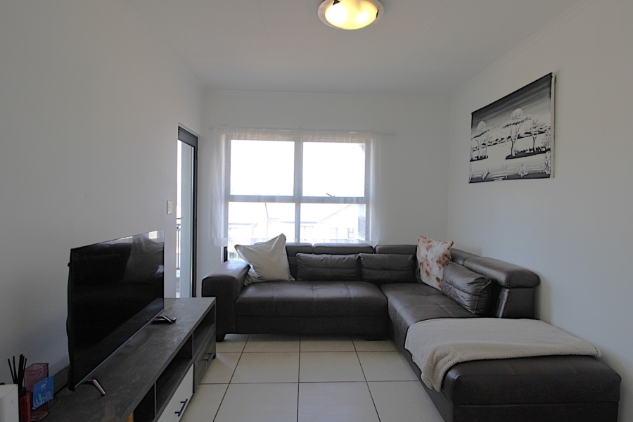 1 Bedroom Property for Sale in Olivedale Gauteng