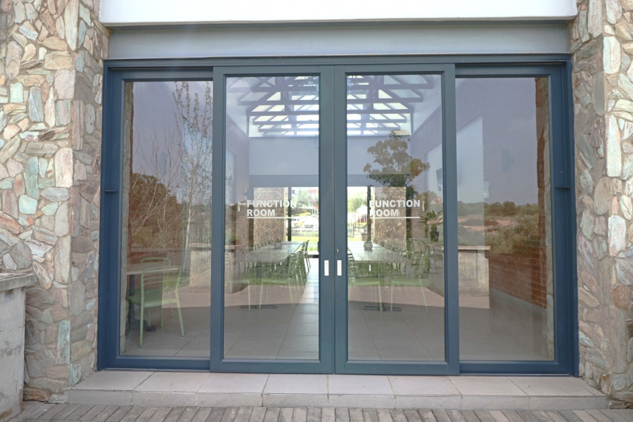 1 Bedroom Property for Sale in Olivedale Gauteng