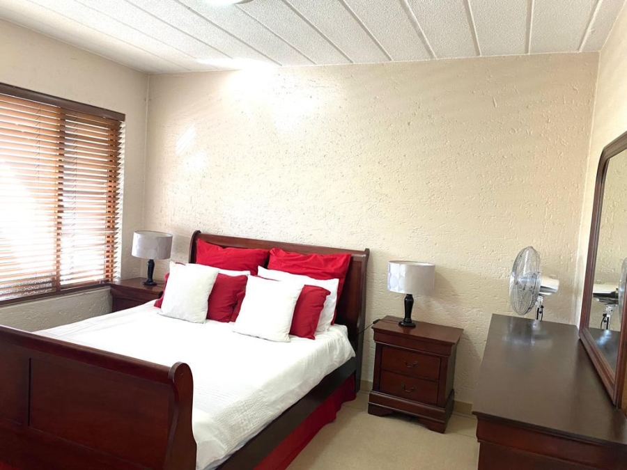 To Let 2 Bedroom Property for Rent in Sandown Gauteng