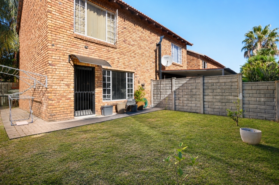 2 Bedroom Property for Sale in Sinoville Gauteng
