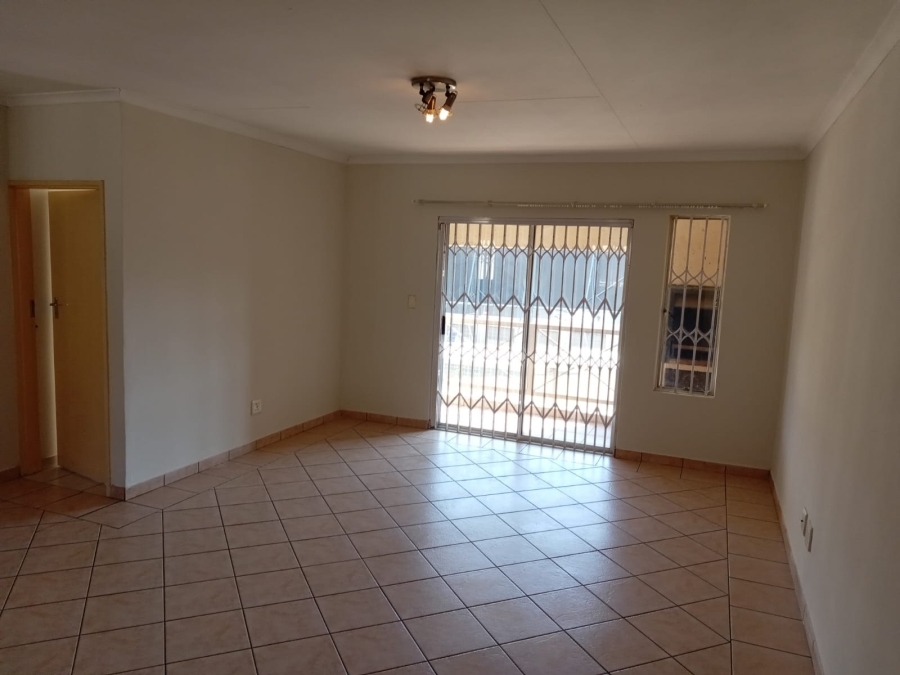 To Let 2 Bedroom Property for Rent in Oriel Gauteng