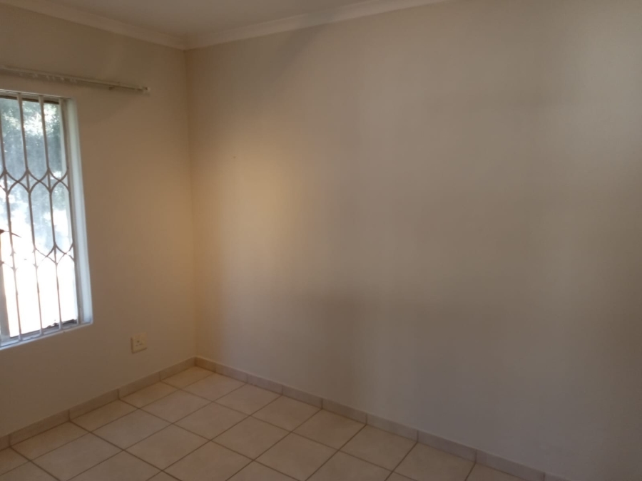 To Let 2 Bedroom Property for Rent in Oriel Gauteng