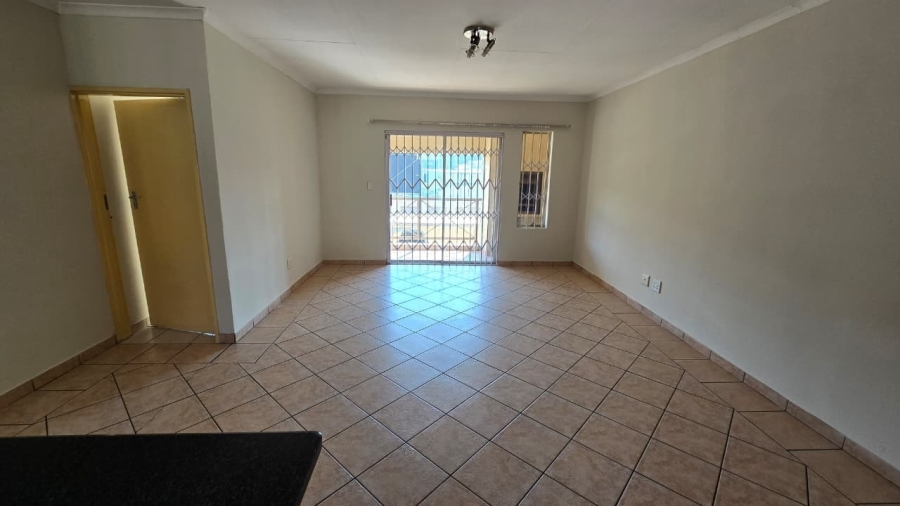 To Let 2 Bedroom Property for Rent in Oriel Gauteng