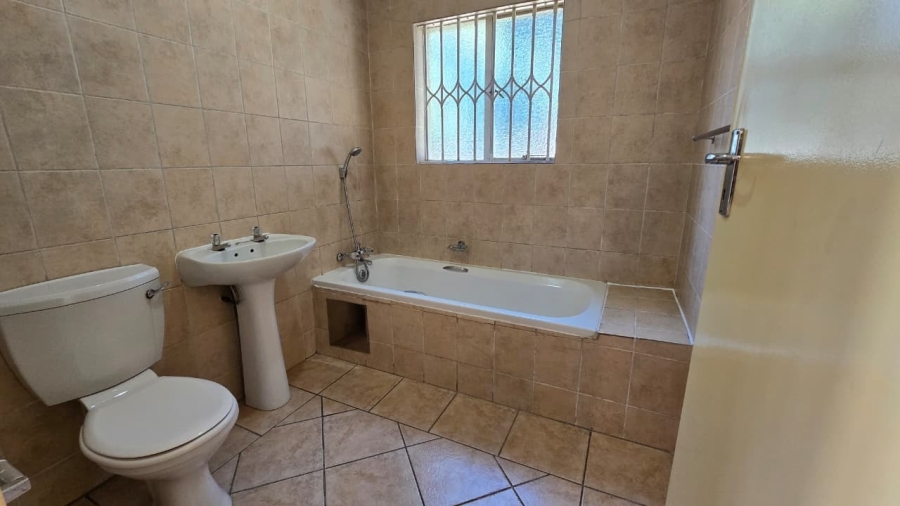 To Let 2 Bedroom Property for Rent in Oriel Gauteng