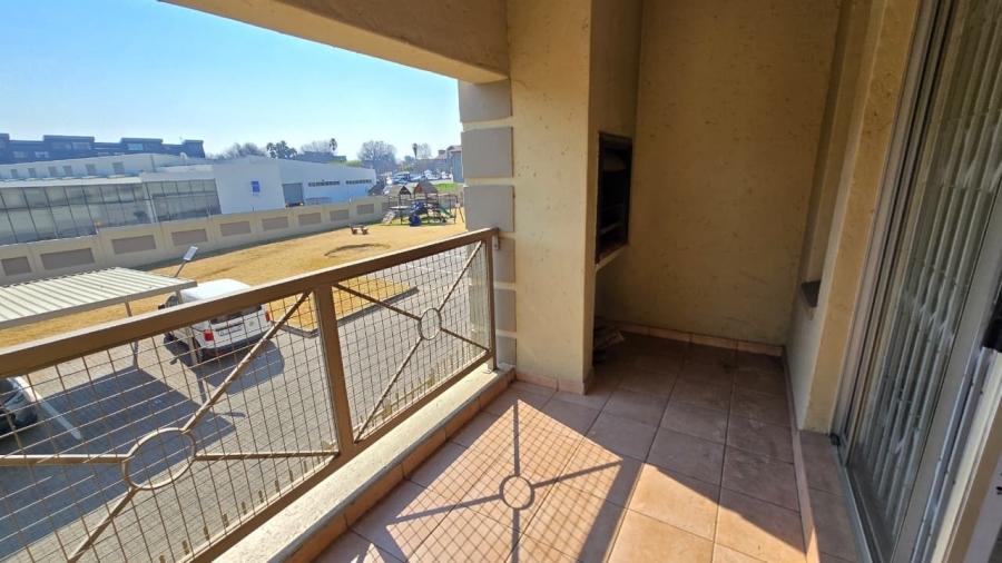 To Let 2 Bedroom Property for Rent in Oriel Gauteng
