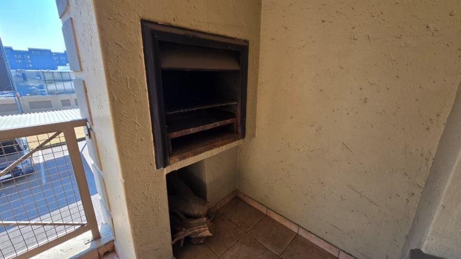 To Let 2 Bedroom Property for Rent in Oriel Gauteng