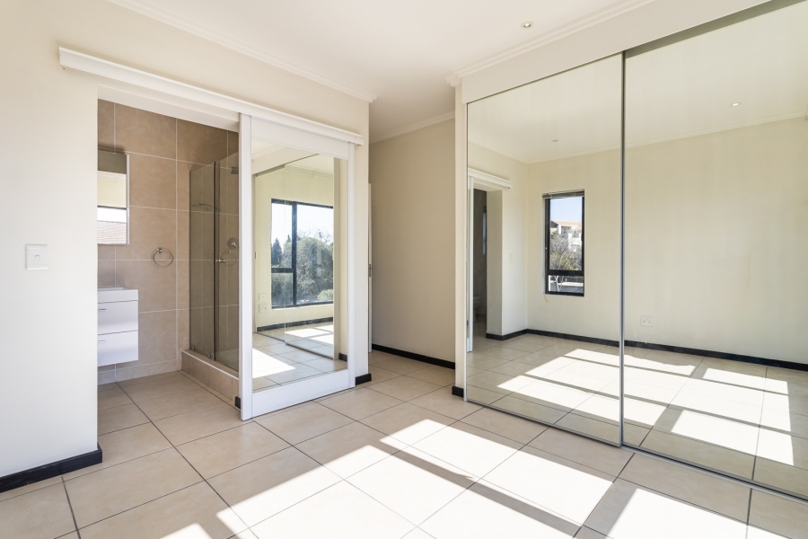 To Let 3 Bedroom Property for Rent in Lonehill Gauteng