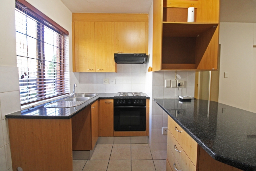 To Let 2 Bedroom Property for Rent in Bryanston Gauteng