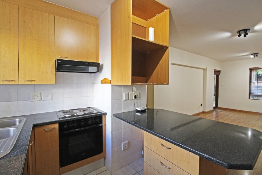 To Let 2 Bedroom Property for Rent in Bryanston Gauteng