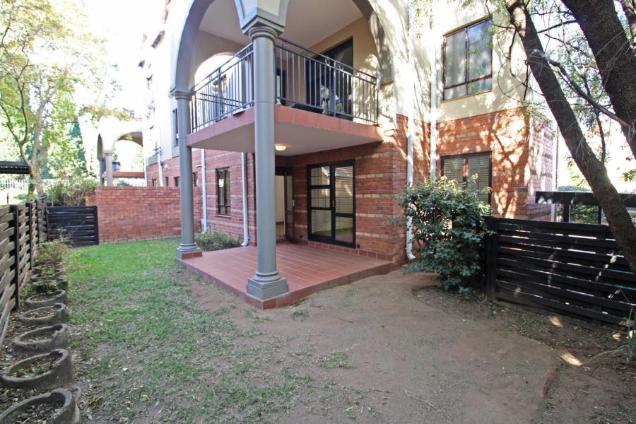To Let 2 Bedroom Property for Rent in Bryanston Gauteng