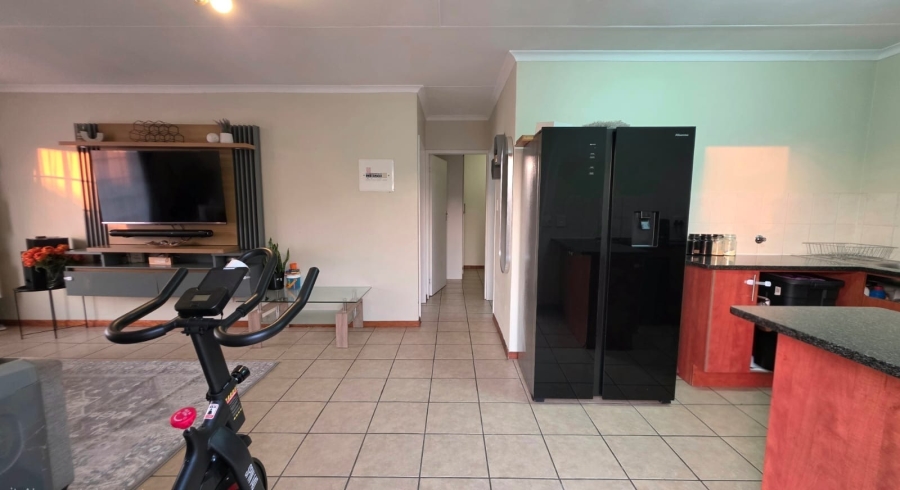 2 Bedroom Property for Sale in The Reeds Gauteng