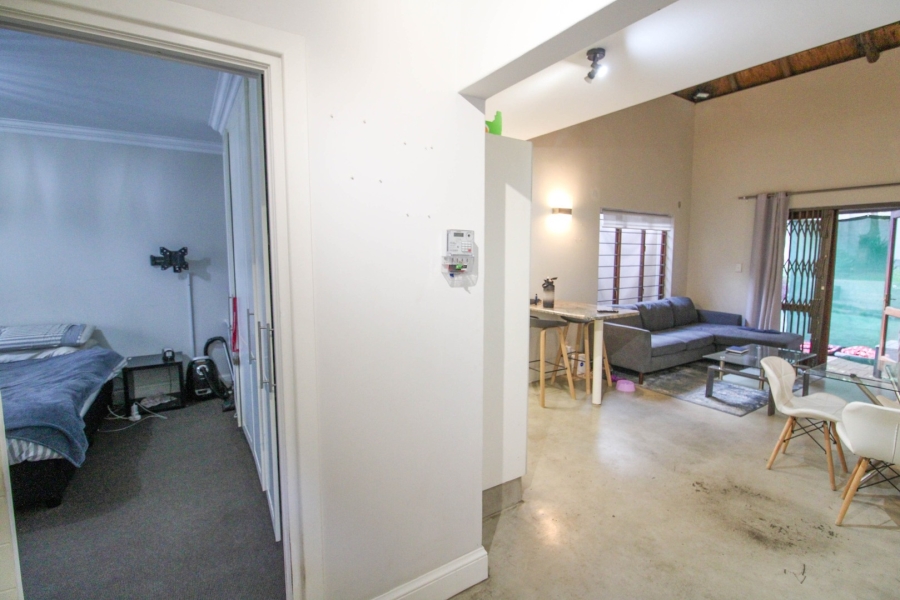 1 Bedroom Property for Sale in Bryanston Gauteng