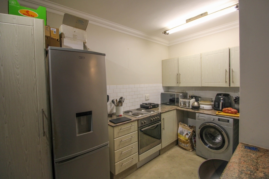 1 Bedroom Property for Sale in Bryanston Gauteng