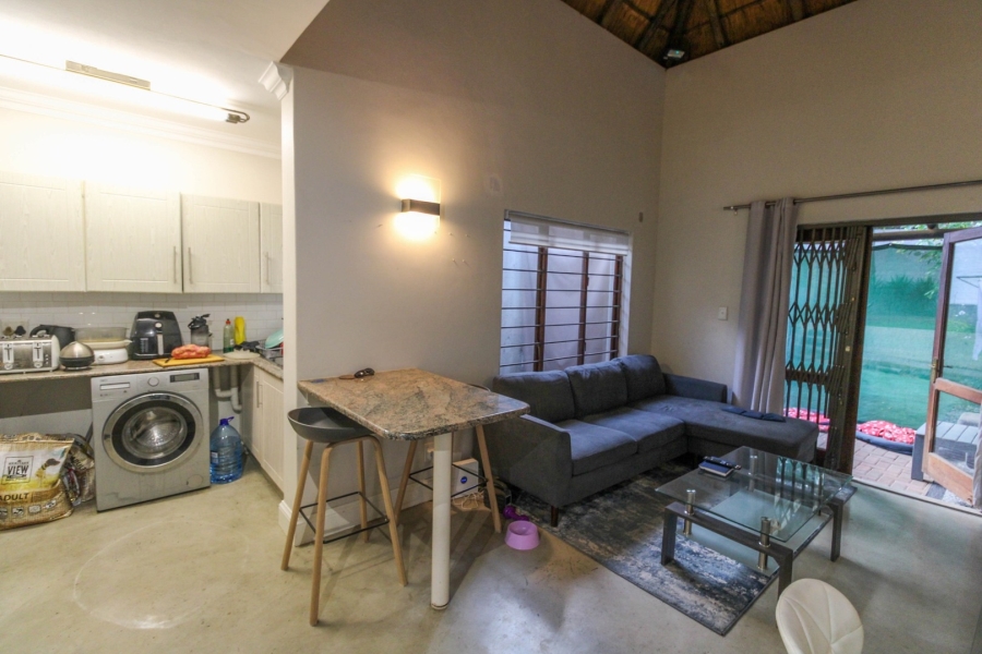 1 Bedroom Property for Sale in Bryanston Gauteng