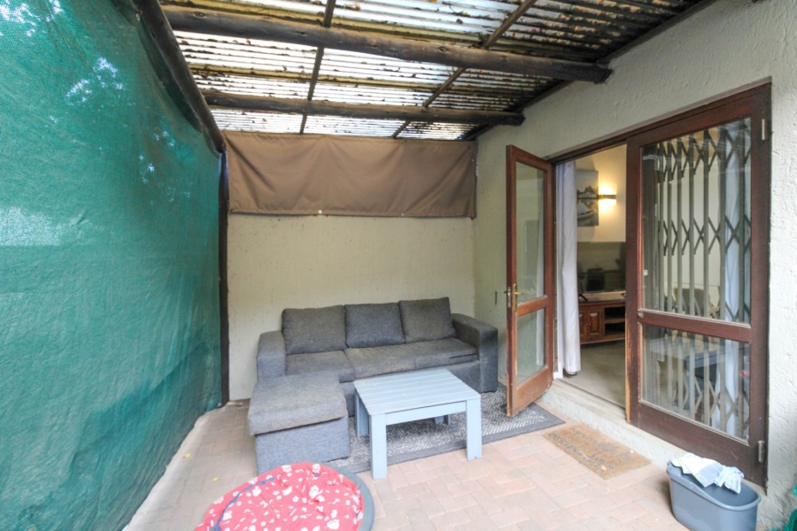 1 Bedroom Property for Sale in Bryanston Gauteng