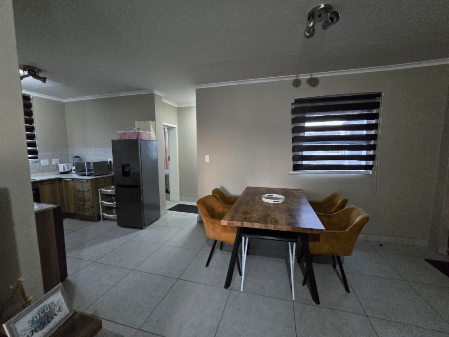 2 Bedroom Property for Sale in Louwlardia Gauteng