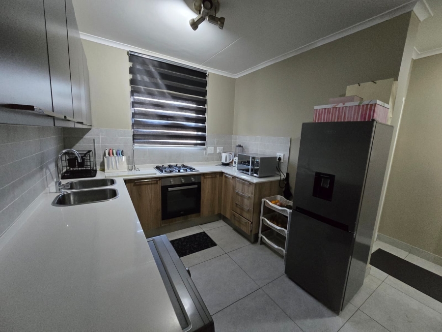 2 Bedroom Property for Sale in Louwlardia Gauteng