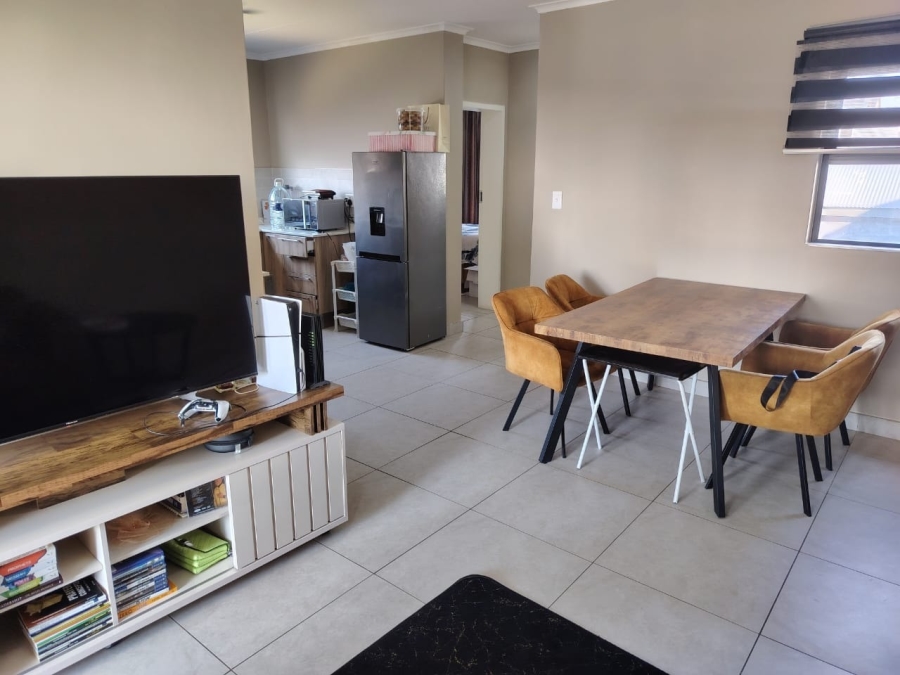 2 Bedroom Property for Sale in Louwlardia Gauteng