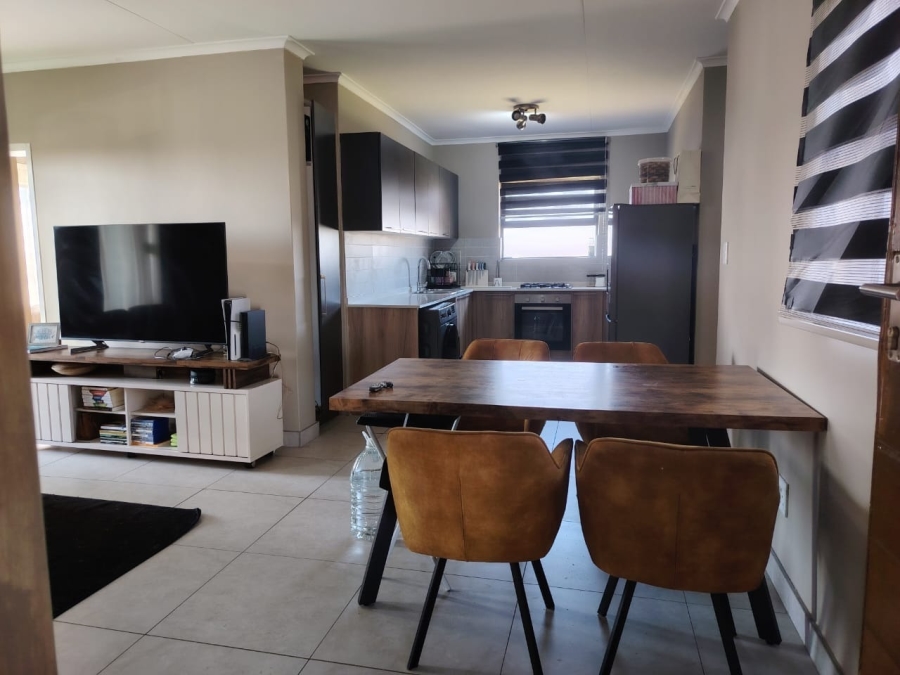 2 Bedroom Property for Sale in Louwlardia Gauteng