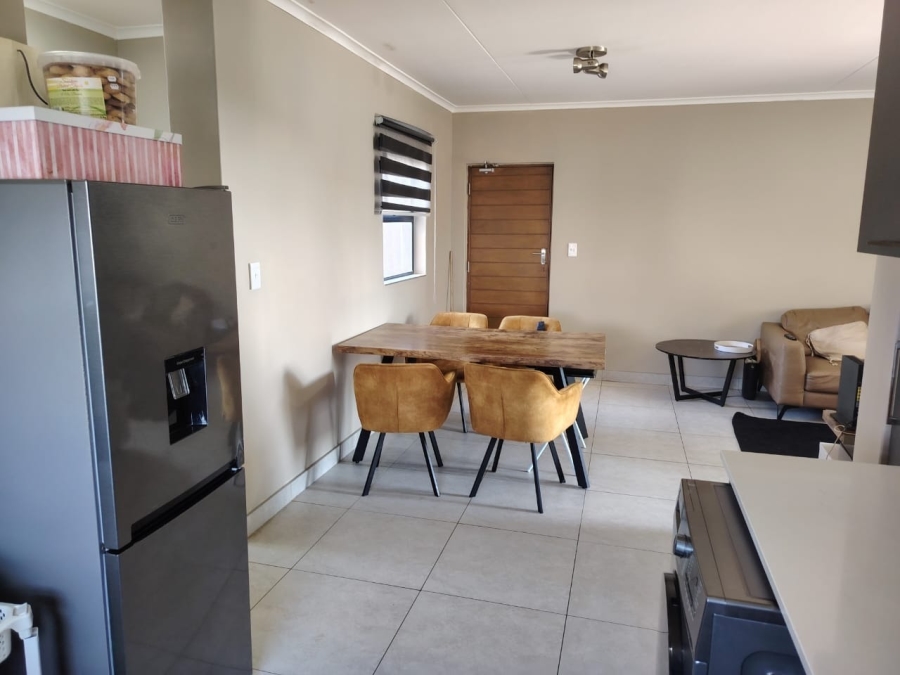 2 Bedroom Property for Sale in Louwlardia Gauteng