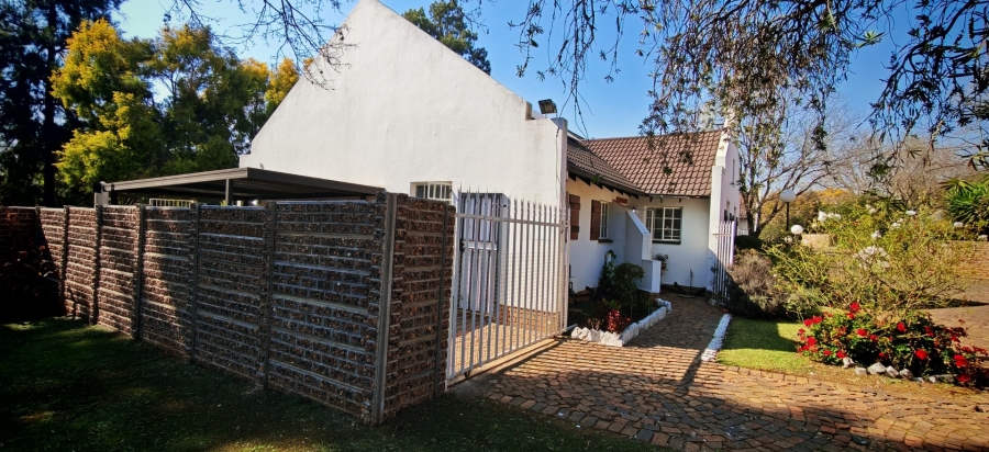 2 Bedroom Property for Sale in Albertsdal Gauteng