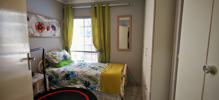 2 Bedroom Property for Sale in Albertsdal Gauteng