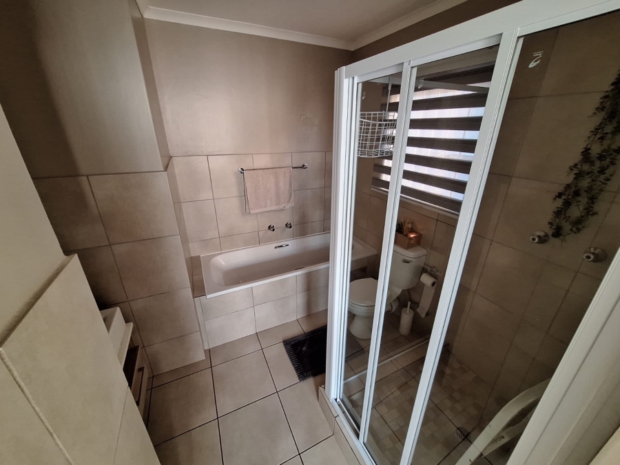 2 Bedroom Property for Sale in Montana Gauteng
