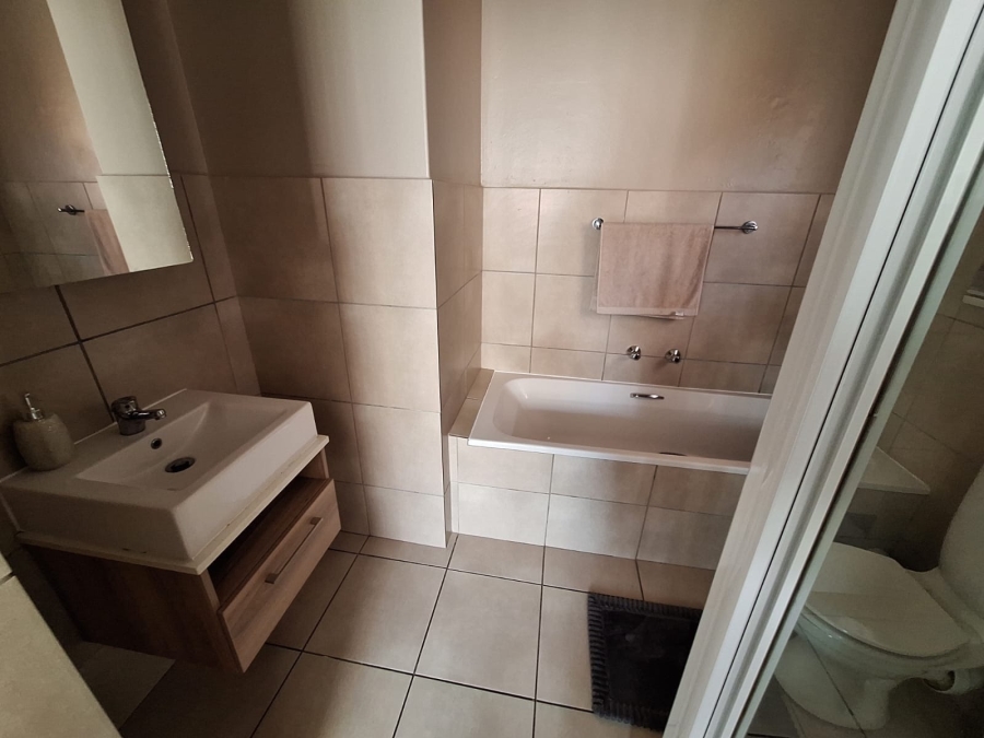 2 Bedroom Property for Sale in Montana Gauteng