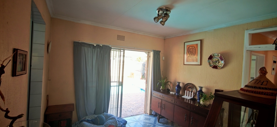 3 Bedroom Property for Sale in Brackendowns Gauteng