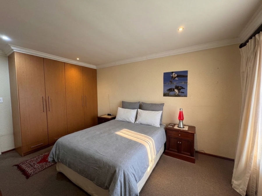 2 Bedroom Property for Sale in Ferndale Gauteng