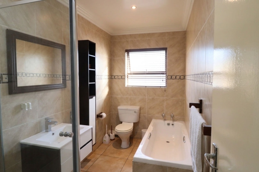 2 Bedroom Property for Sale in Ferndale Gauteng
