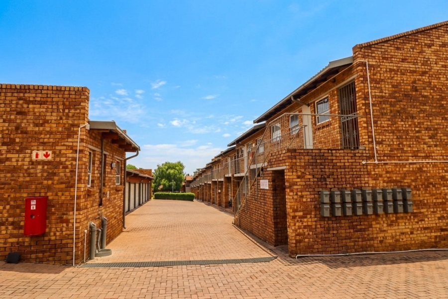 2 Bedroom Property for Sale in Ferndale Gauteng