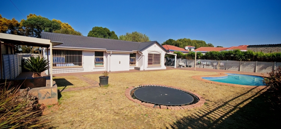 3 Bedroom Property for Sale in Mayberry Park Gauteng