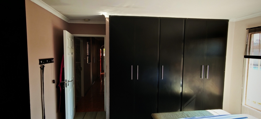 3 Bedroom Property for Sale in Mayberry Park Gauteng