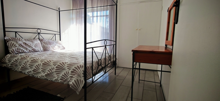 6 Bedroom Property for Sale in Brackenhurst Gauteng