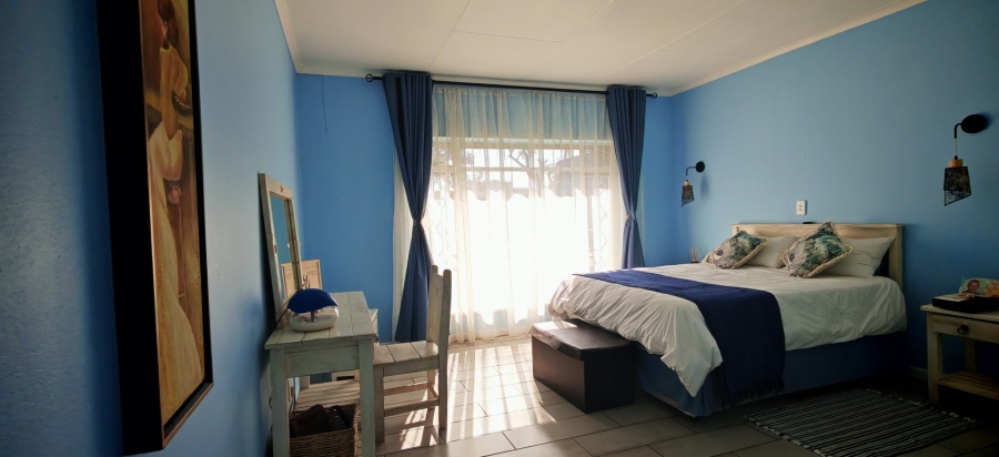 6 Bedroom Property for Sale in Brackenhurst Gauteng