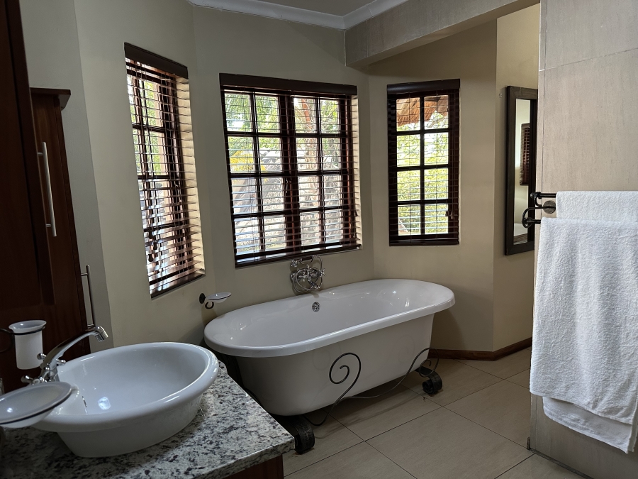 To Let 1 Bedroom Property for Rent in Rivonia Gauteng
