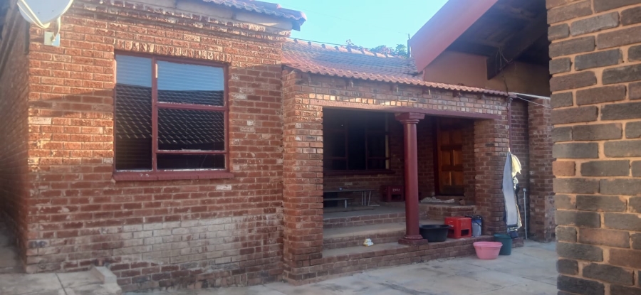 4 Bedroom Property for Sale in Soshanguve M Gauteng