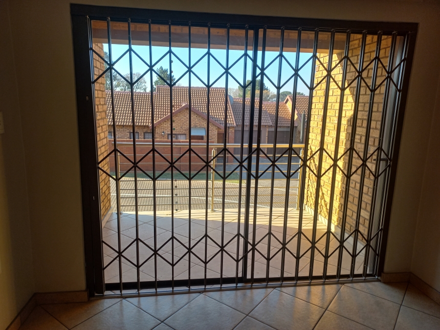 To Let 2 Bedroom Property for Rent in Willow Park Manor Gauteng
