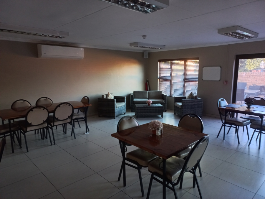 To Let 2 Bedroom Property for Rent in Willow Park Manor Gauteng