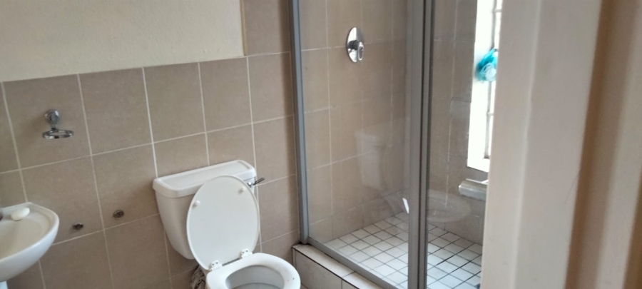 2 Bedroom Property for Sale in Honeydew Gauteng