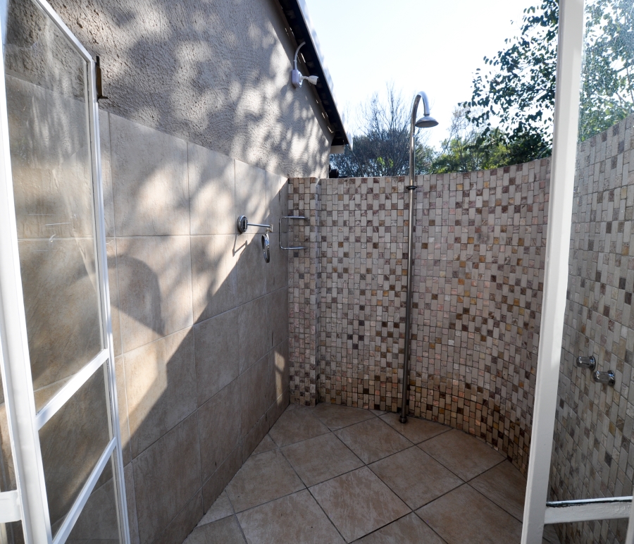 5 Bedroom Property for Sale in Carlswald Gauteng