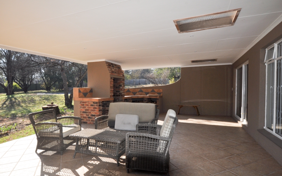 5 Bedroom Property for Sale in Carlswald Gauteng