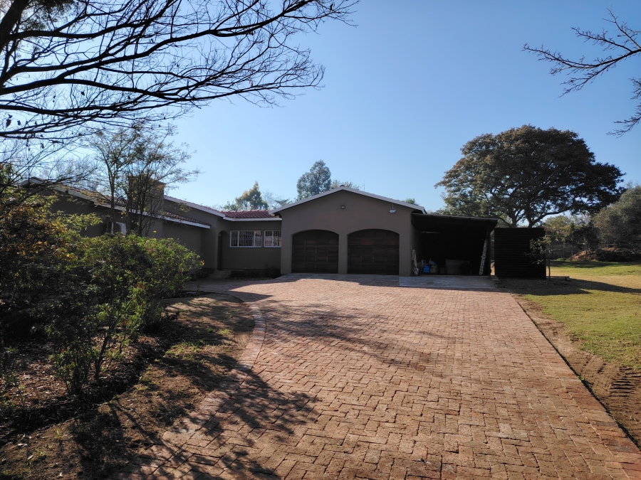 5 Bedroom Property for Sale in Carlswald Gauteng