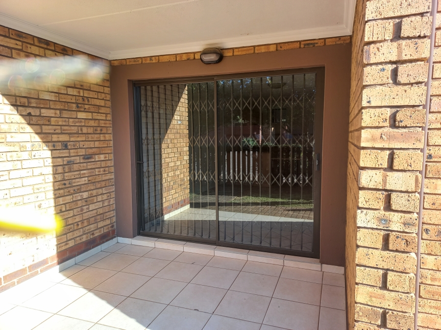 To Let 2 Bedroom Property for Rent in Willow Park Manor Gauteng