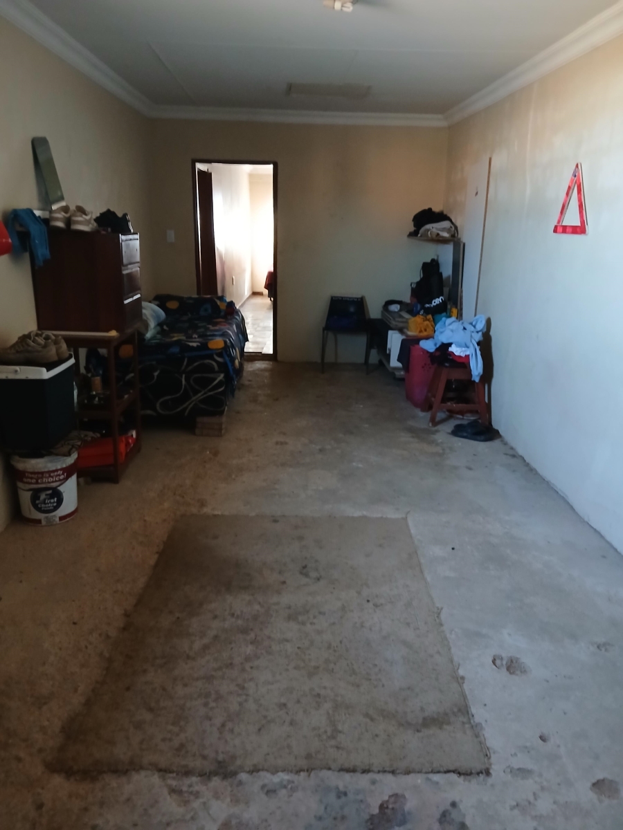 2 Bedroom Property for Sale in Etwatwa Gauteng